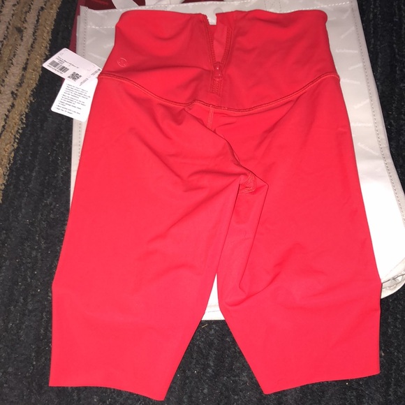 lululemon (2) Train to Beach High-Rise Swim Short 10" - Picture 14 of 16